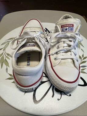 Size 7 converse